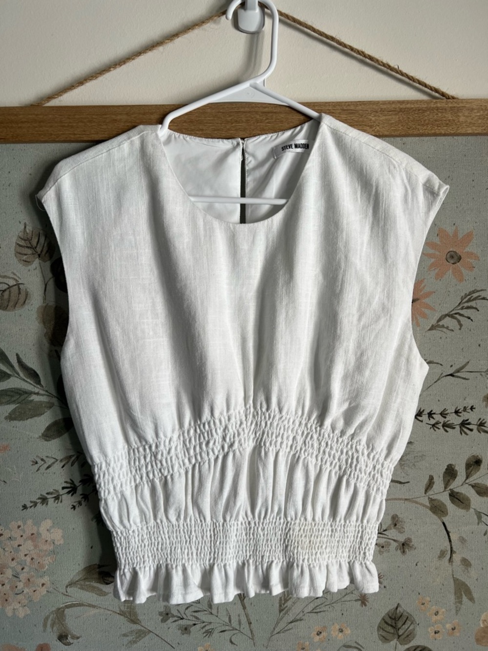Steve Madden White Smocked Waist Cap Sleeve Blouse